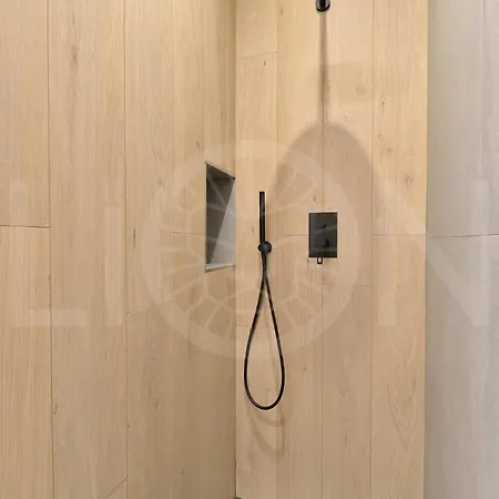 Le Lion - Bike & * 아오스타