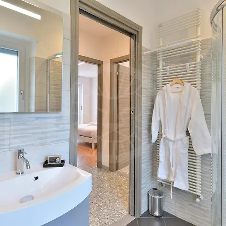 Le Lion - Bike & Apartment